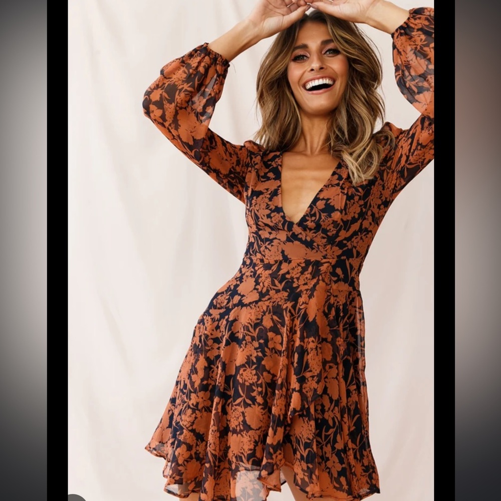Selfie leslie long sleeve dress